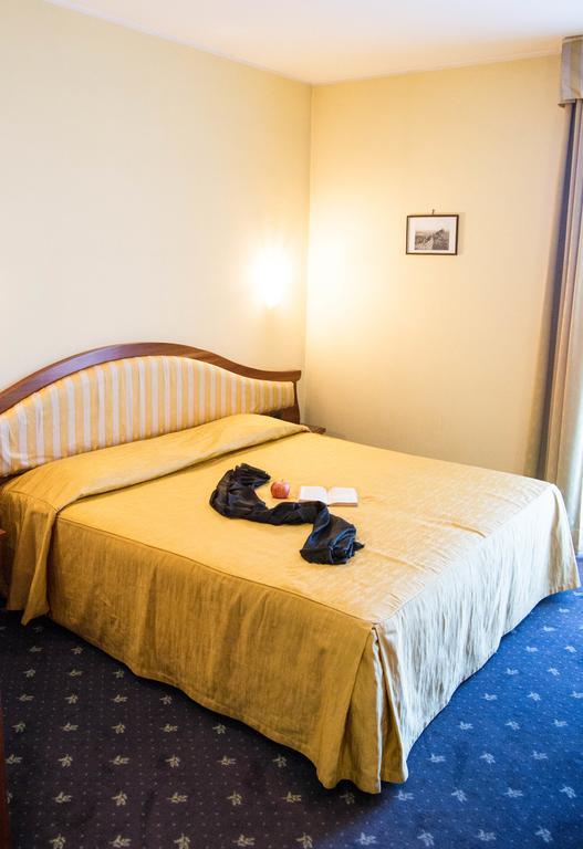 Hotel San Clemente Сантарканджело-ді-Романья Екстер'єр фото